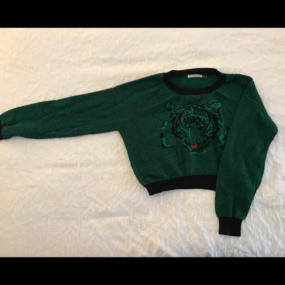 Tiger cropped sweater